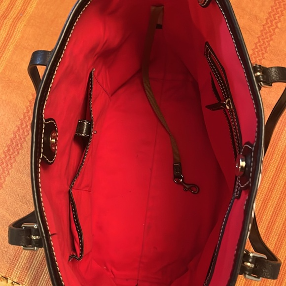 Dooney and bourke black and white checkered leather tote bag! Excellent cond. - Picture 3 of 6